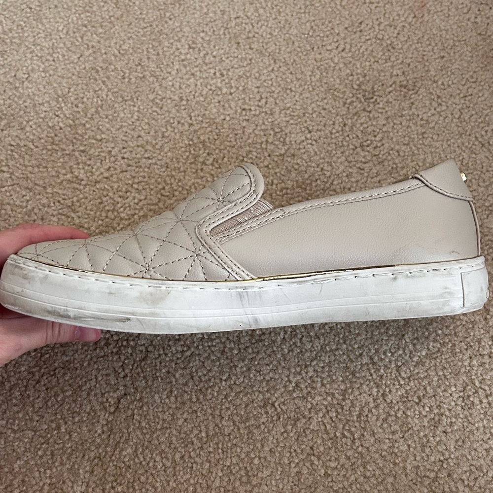 Guess Tan Slip Ons - Picture 4 of 6